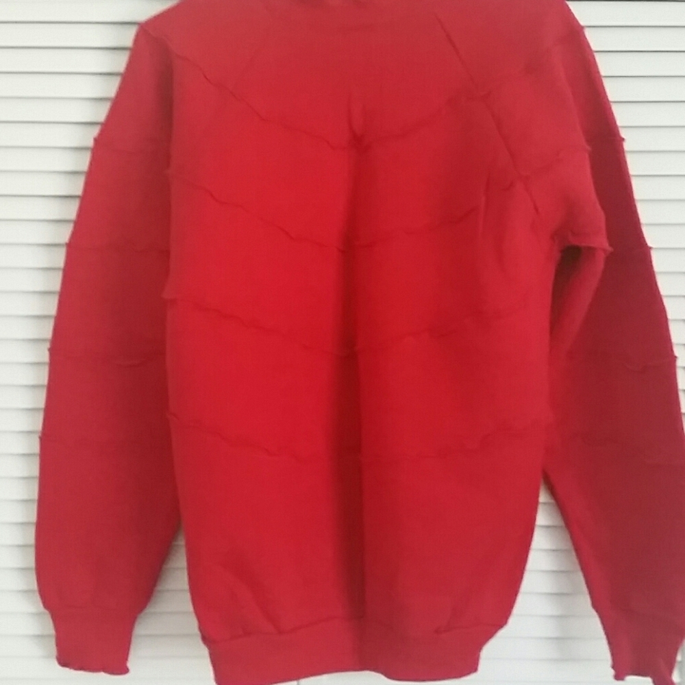 red sweat shirt